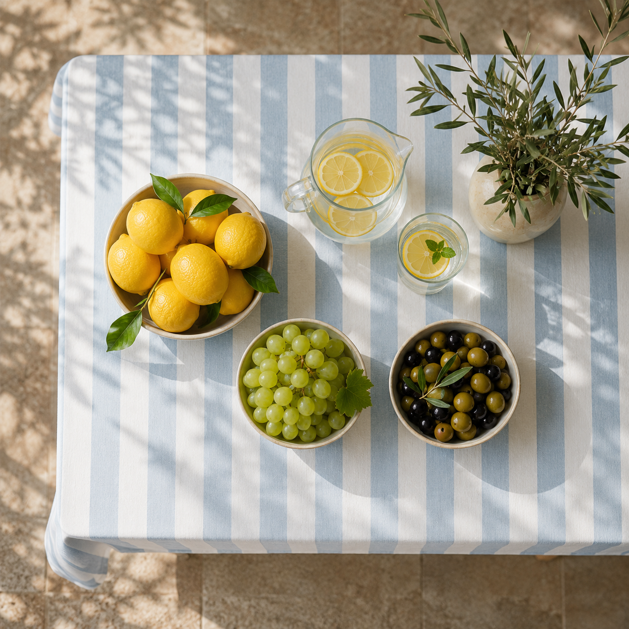 Nappe à rayure blanc et bleu ciel